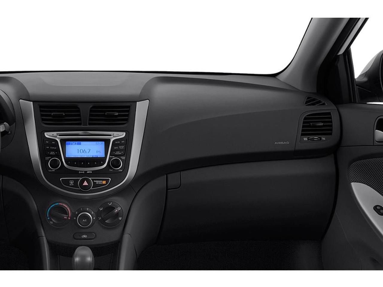 2013 Hyundai Accent GLS Photo