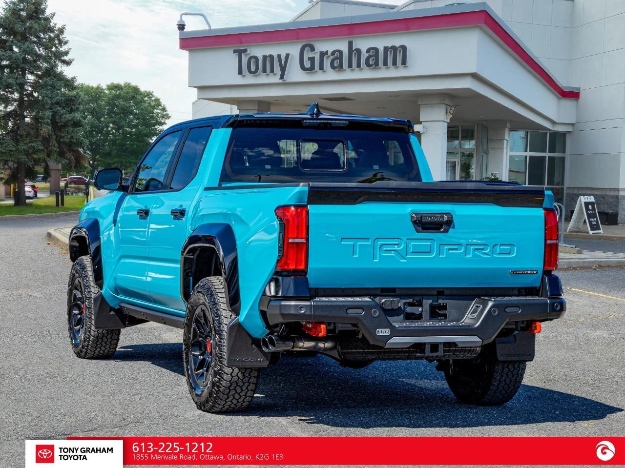 2026 Toyota TACOMA HYBRID  Photo3
