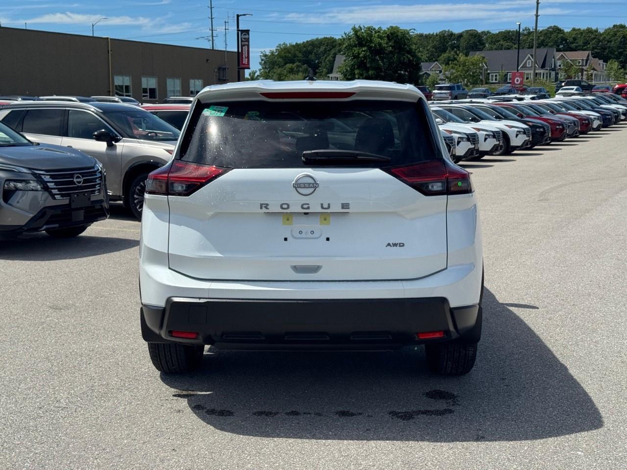 2026 Nissan Rogue AWD S Photo3