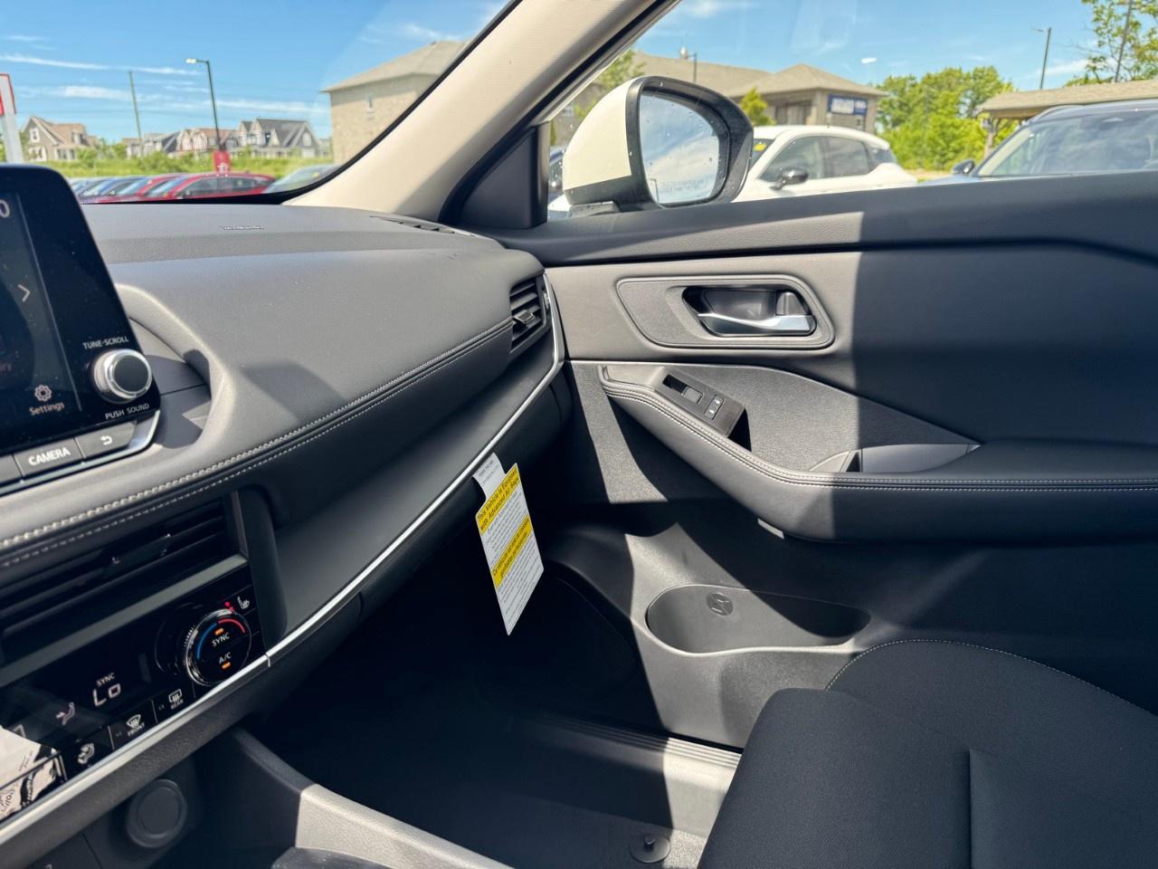 2026 Nissan Rogue AWD S Photo