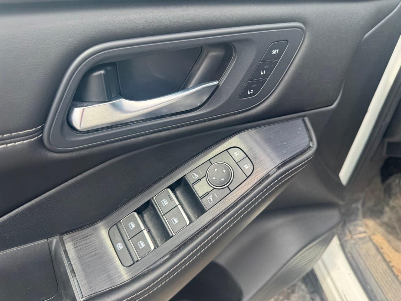 2023 Nissan Rogue AWD SL Photo