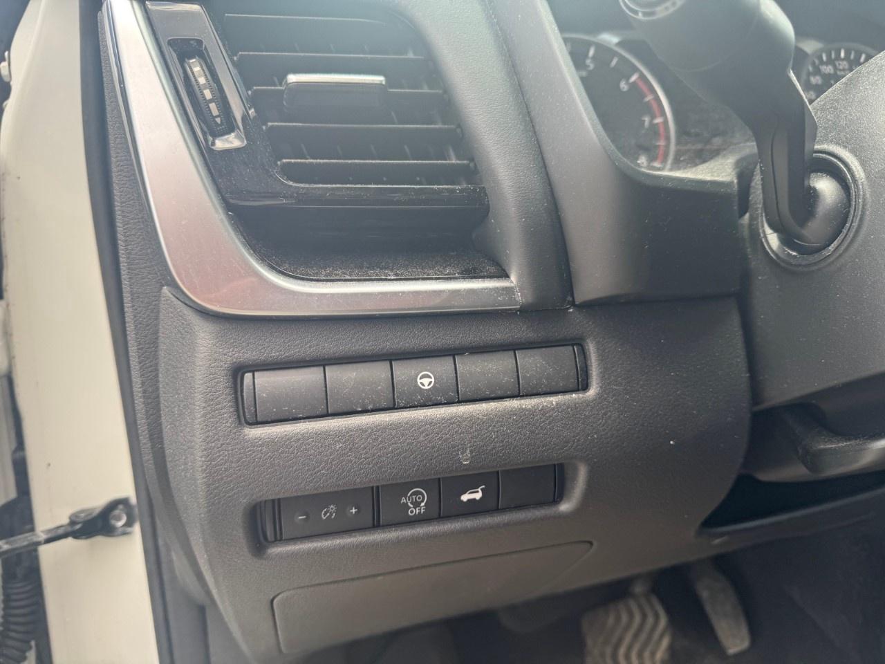 2023 Nissan Rogue AWD SL Photo