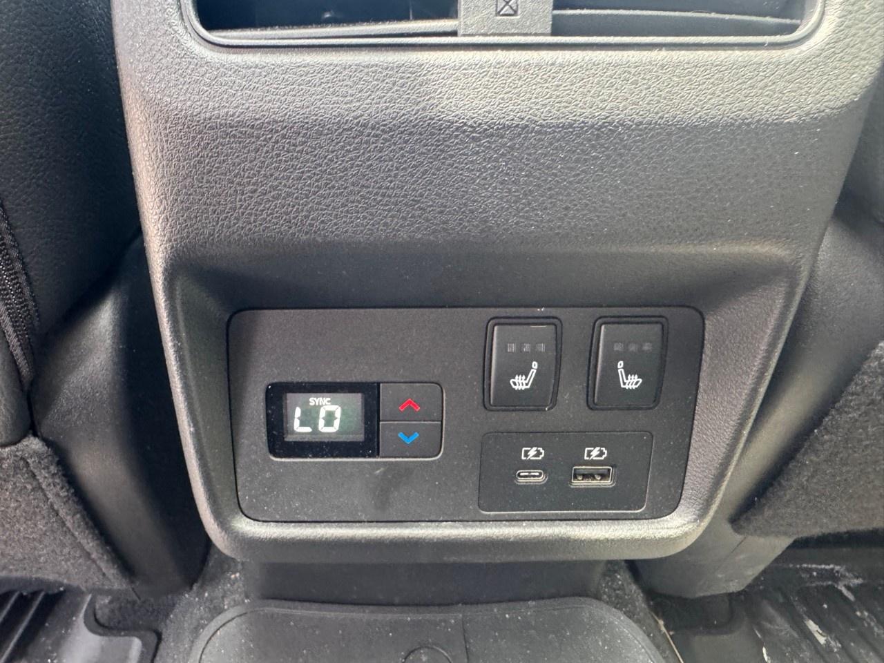 2023 Nissan Rogue AWD SL Photo