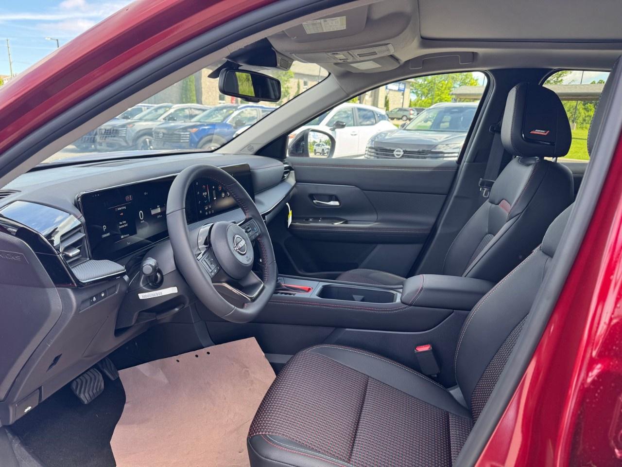 2026 Nissan Kicks SR AWD Photo