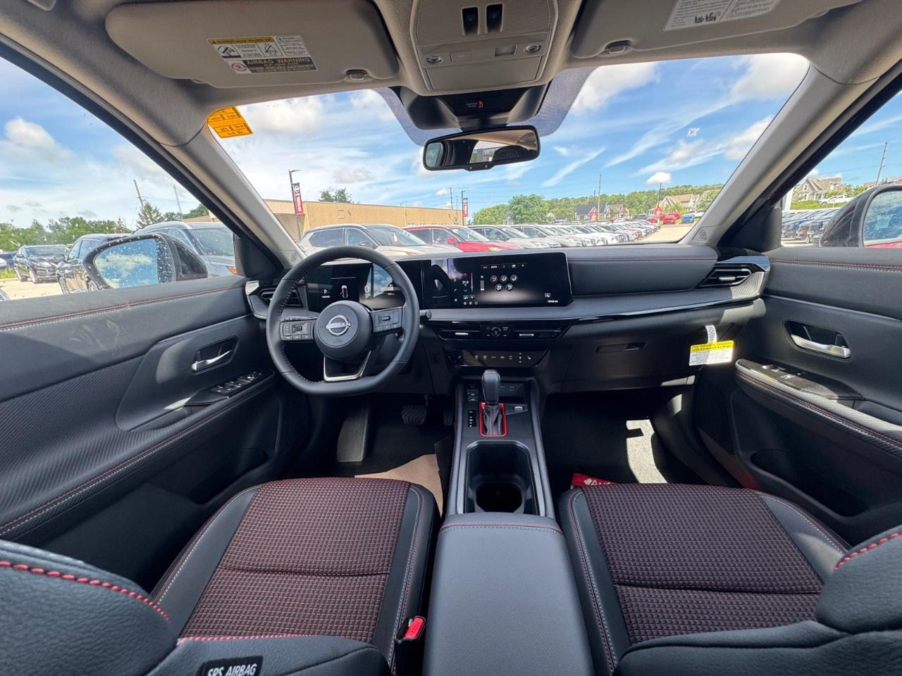 2026 Nissan Kicks SR AWD Photo