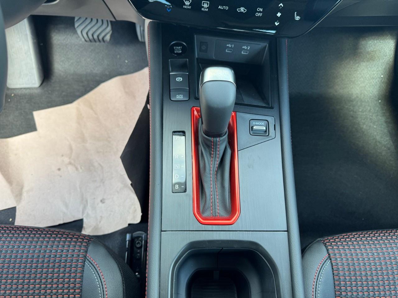 2026 Nissan Kicks SR AWD Photo