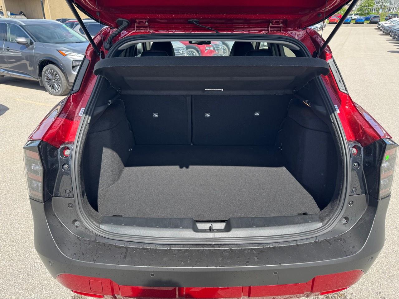 2026 Nissan Kicks SR AWD Photo