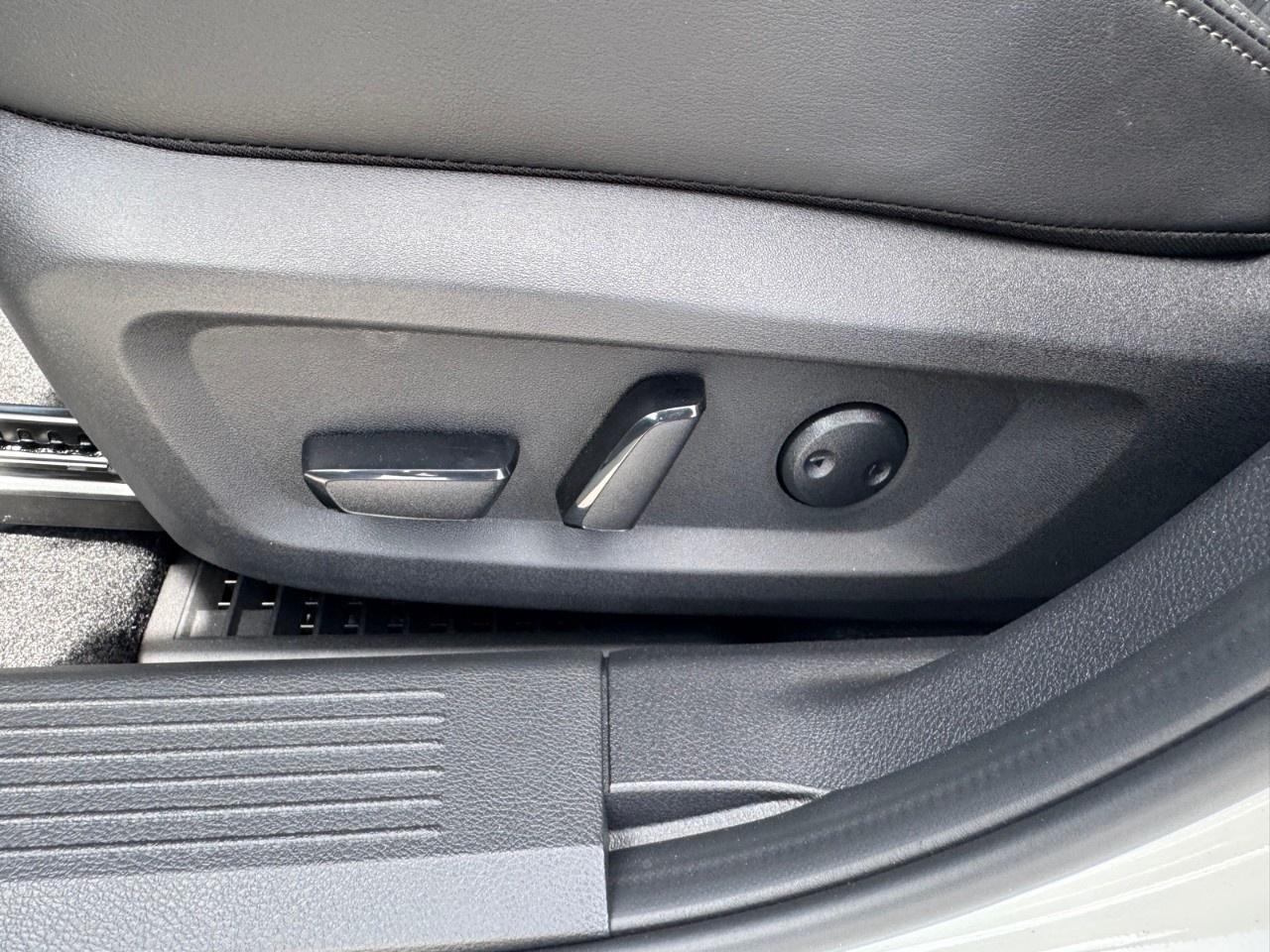 2026 Nissan Rogue AWD Platinum Photo