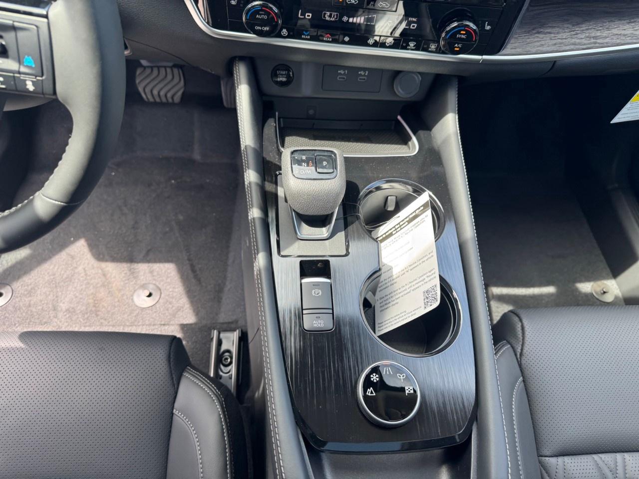 2026 Nissan Rogue AWD Platinum Photo