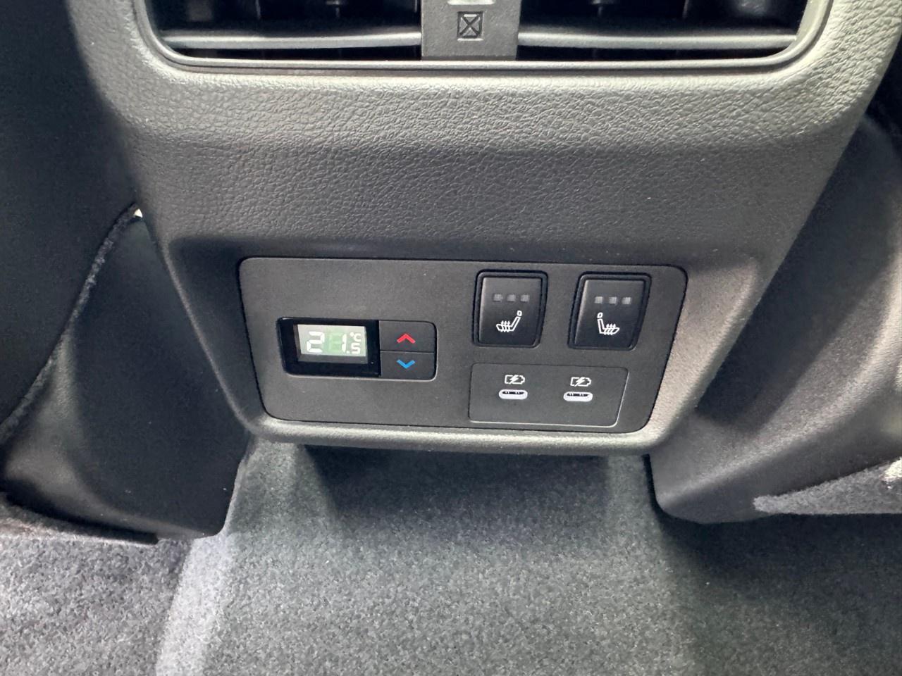 2026 Nissan Rogue AWD Platinum Photo