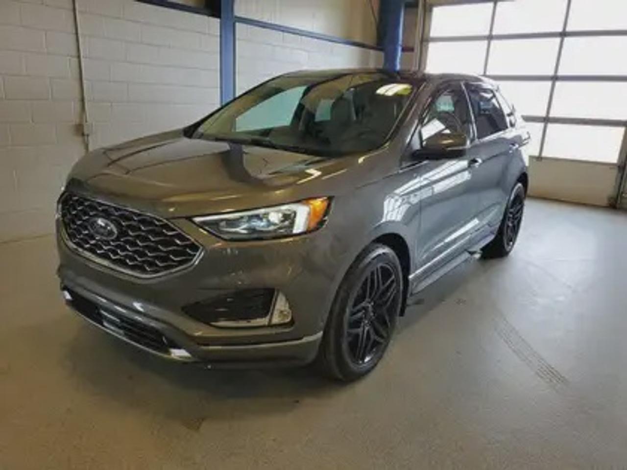Used 2024 Ford Edge Titanium for sale in Moose Jaw, SK
