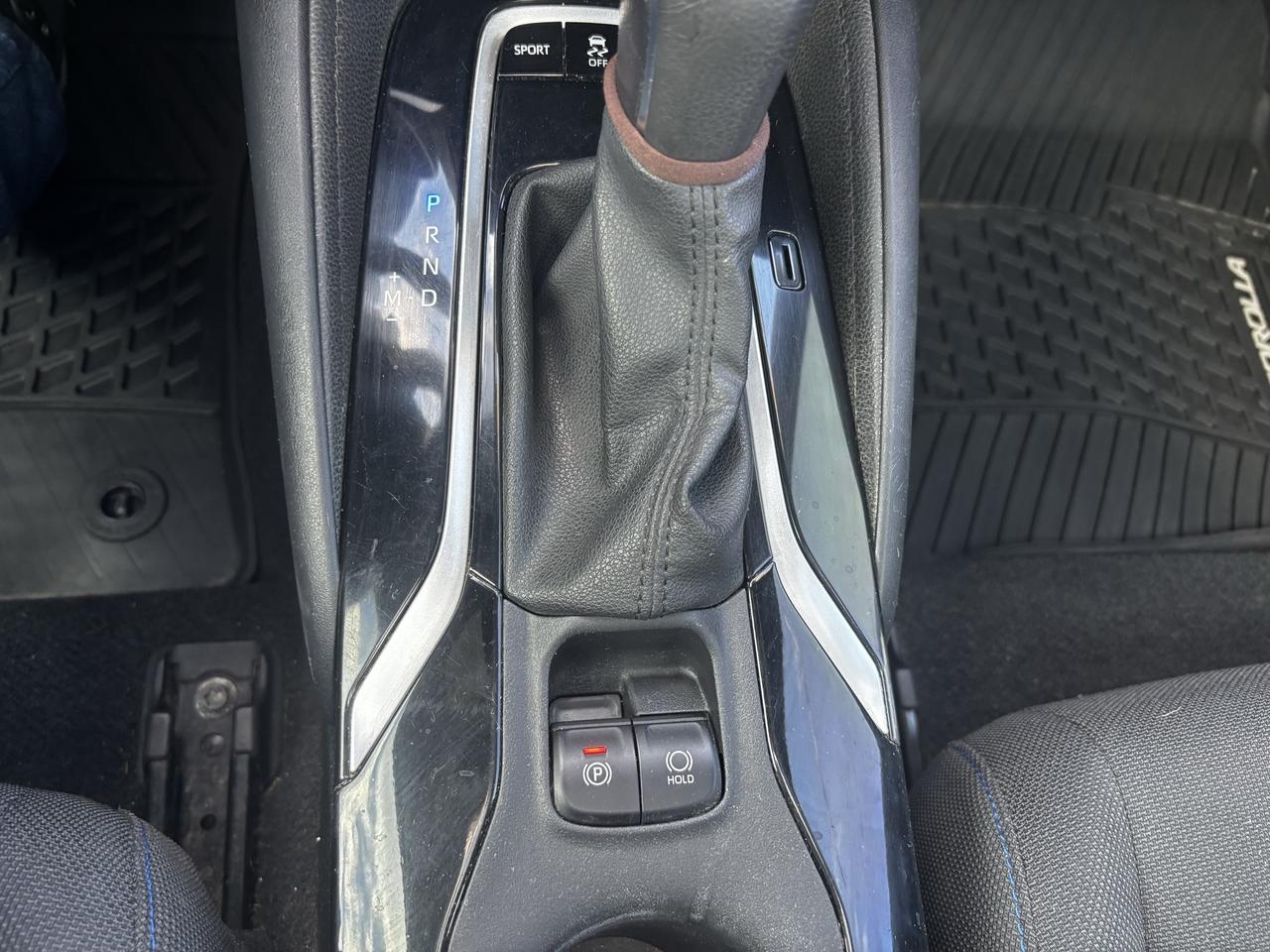 2020 Toyota Corolla SE, Night Shade Edition, Sunroof, Alloys, Photo