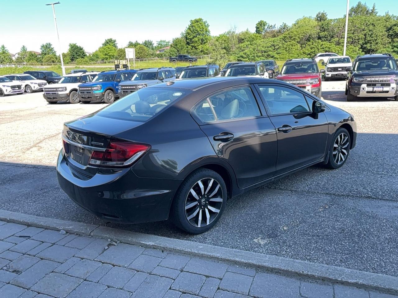 2013 Honda Civic TOURING, SEDAN, LEATHER, AUTOMATIC, AS TRADED! Photo4