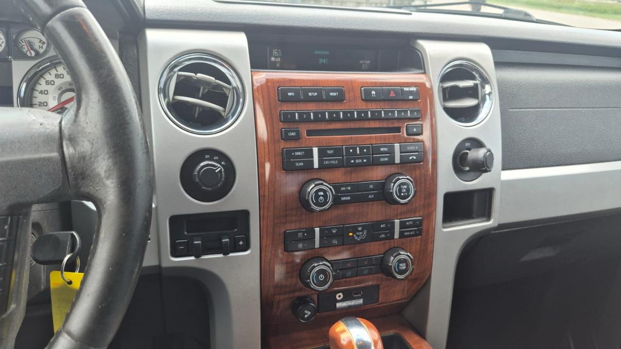 2009 Ford F-150 LARIAT, CREW CAB, 4X4, ONLY 141KMS, AS IS SPECIAL Photo