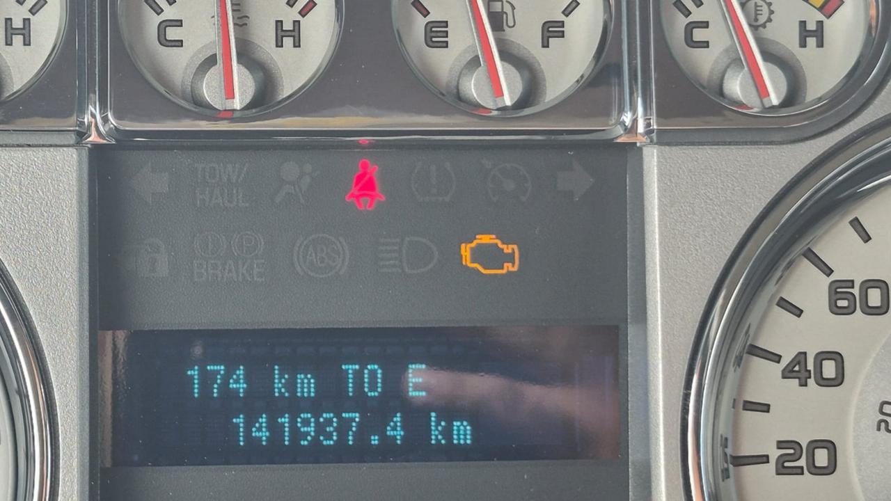 2009 Ford F-150 LARIAT, CREW CAB, 4X4, ONLY 141KMS, AS IS SPECIAL Photo