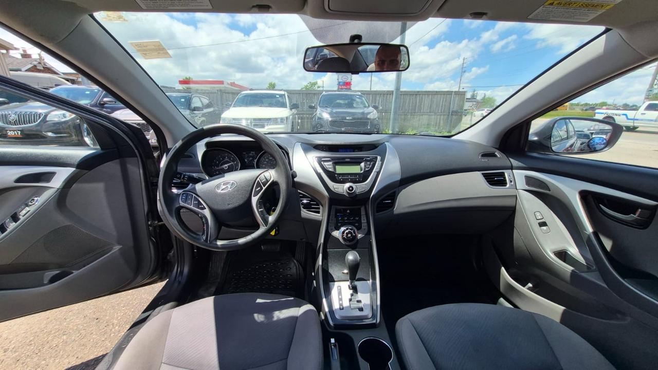 2013 Hyundai Elantra GL, SEDAN, AUTO, ONLY 179KMS, 4 CYL, CERTIFIED Photo