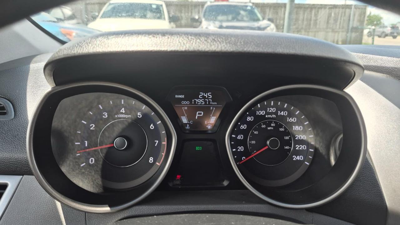 2013 Hyundai Elantra GL, SEDAN, AUTO, ONLY 179KMS, 4 CYL, CERTIFIED Photo