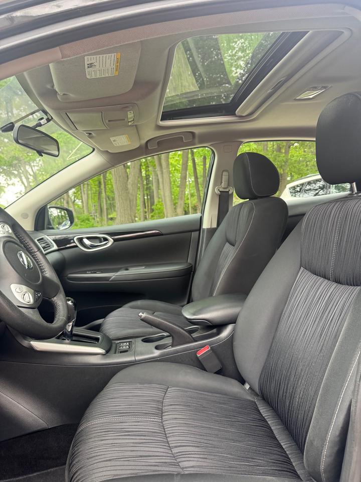 2018 Nissan Sentra S Photo