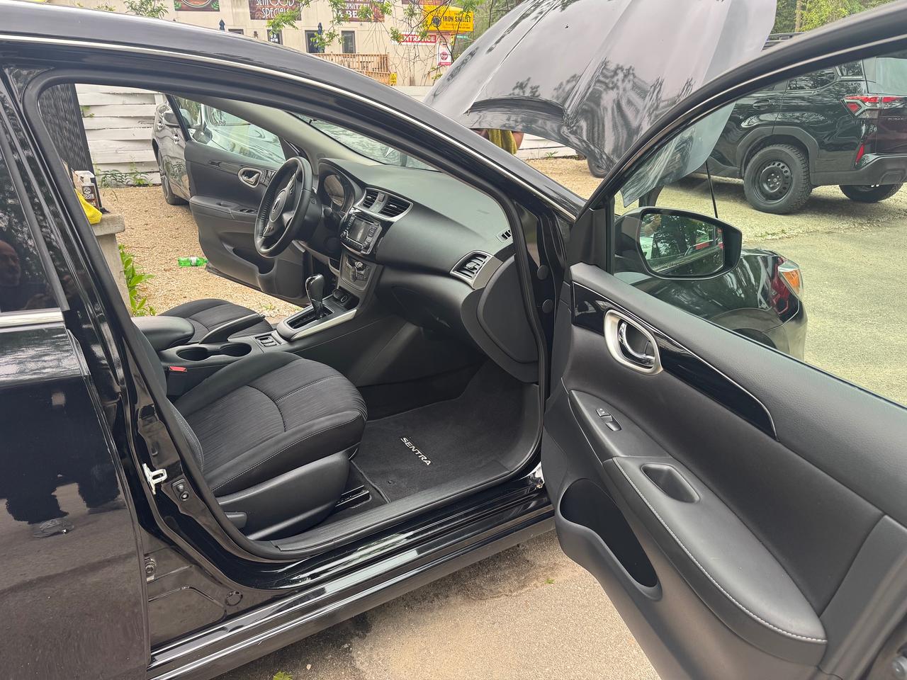 2018 Nissan Sentra S Photo