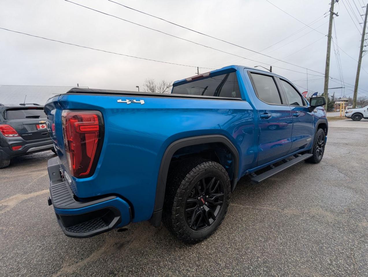 2022 GMC Sierra 1500 Elevation WITH ONLY 50,000 KMS!! Photo