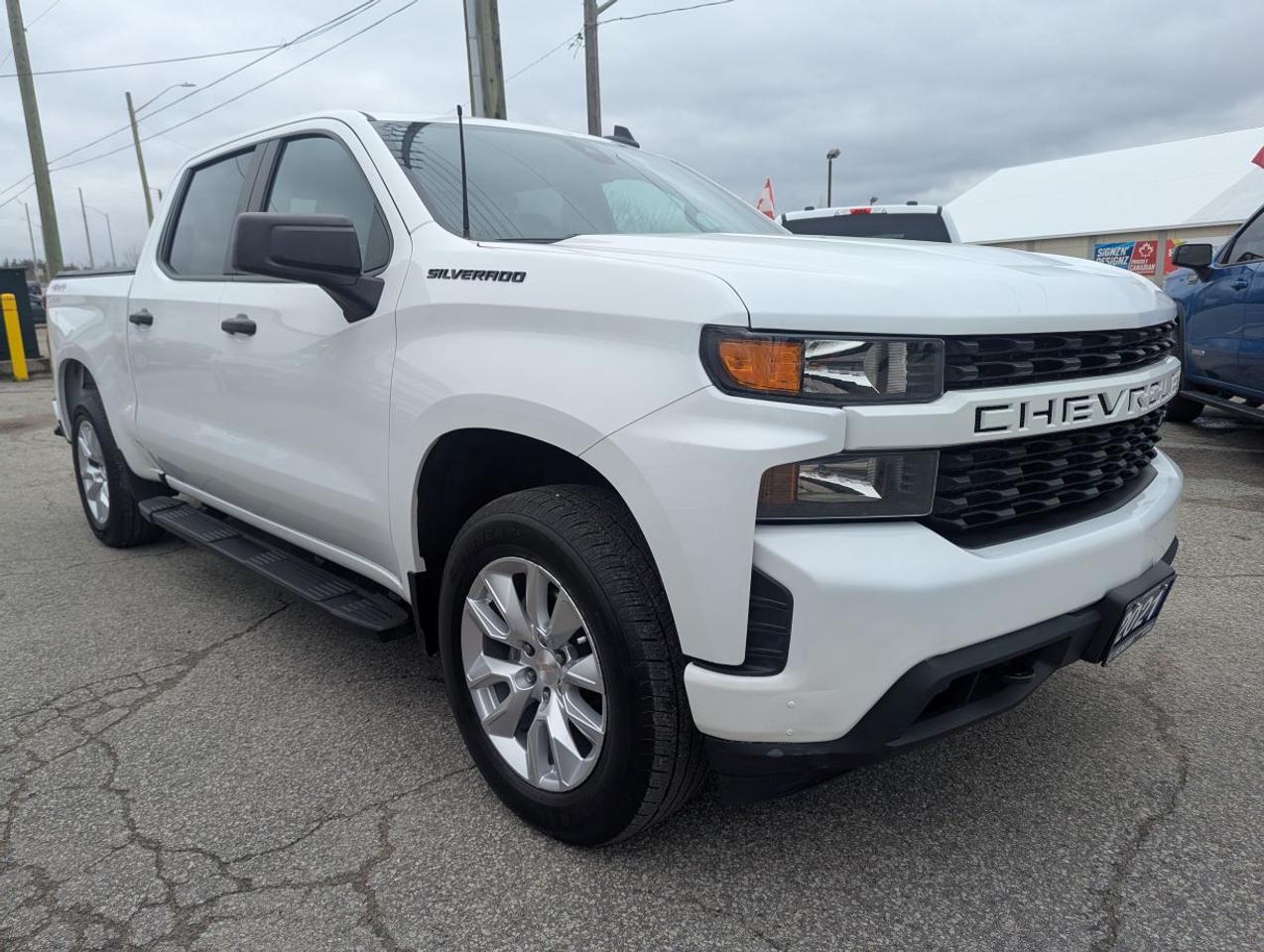 2021 Chevrolet Silverado 1500 Custom WITH CHEVY COWBOY HAT!! Photo4