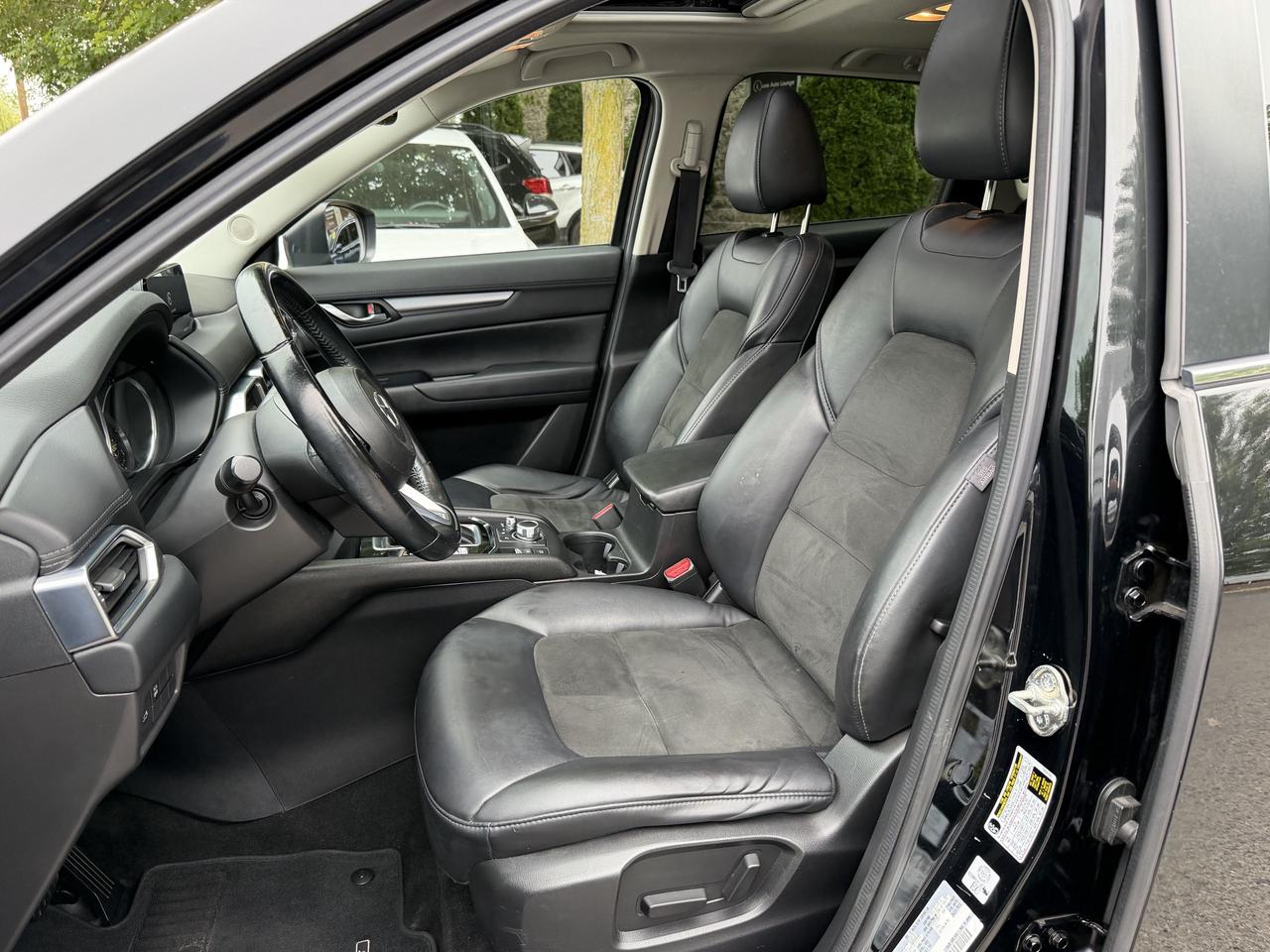 2017 Mazda CX-5 GS AWD, HEATED SEATS/STEERING WHEEL, BACK-UP CAM!! Photo