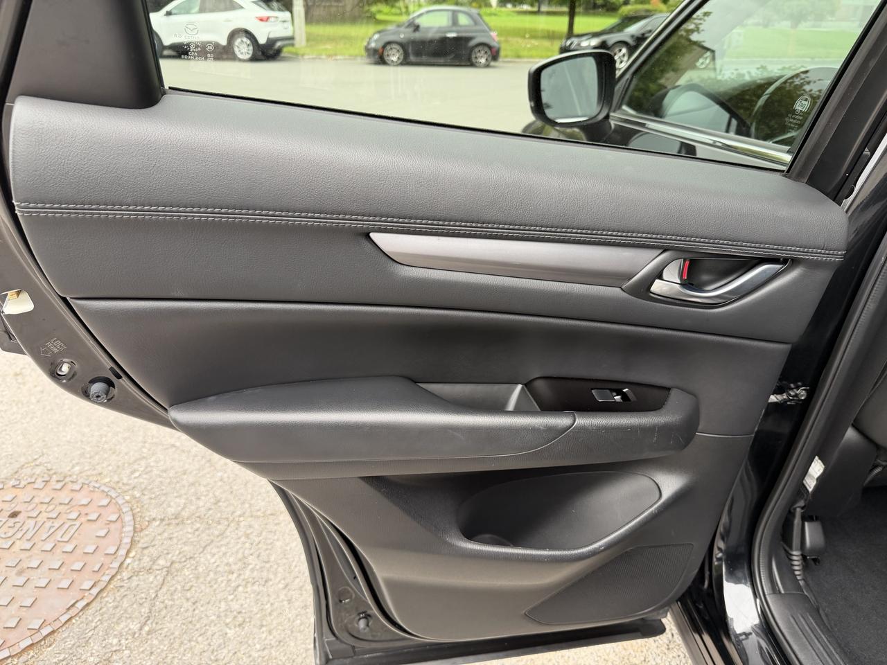 2017 Mazda CX-5 GS AWD, HEATED SEATS/STEERING WHEEL, BACK-UP CAM!! - Photo #34