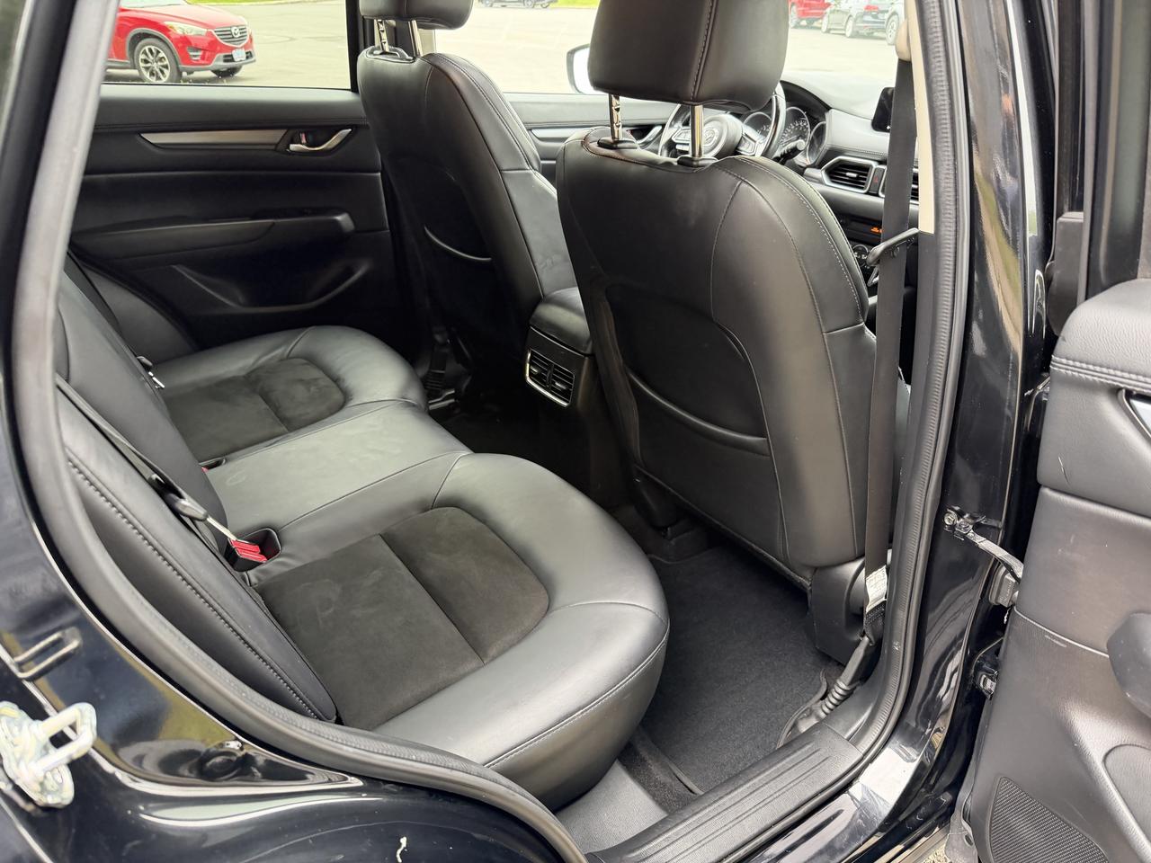2017 Mazda CX-5 GS AWD, HEATED SEATS/STEERING WHEEL, BACK-UP CAM!! Photo