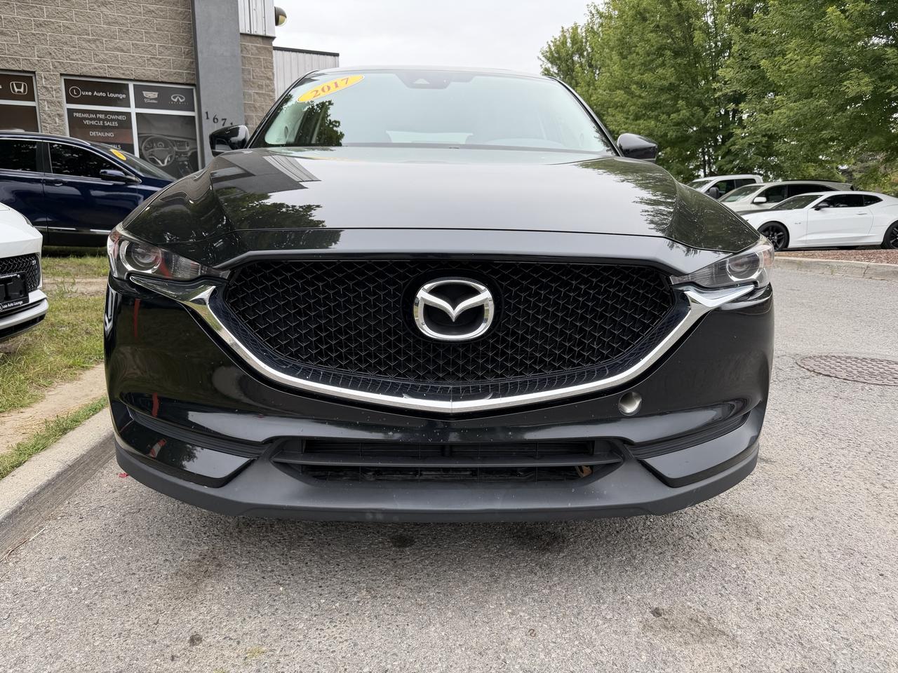 2017 Mazda CX-5 GS AWD, HEATED SEATS/STEERING WHEEL, BACK-UP CAM!! Photo