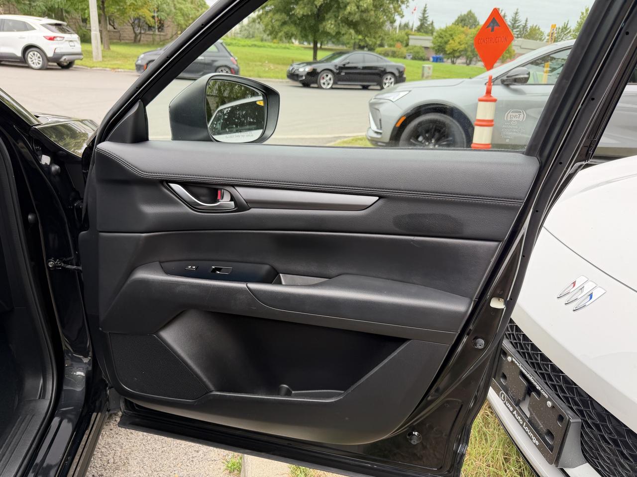 2017 Mazda CX-5 GS AWD, HEATED SEATS/STEERING WHEEL, BACK-UP CAM!! - Photo #40