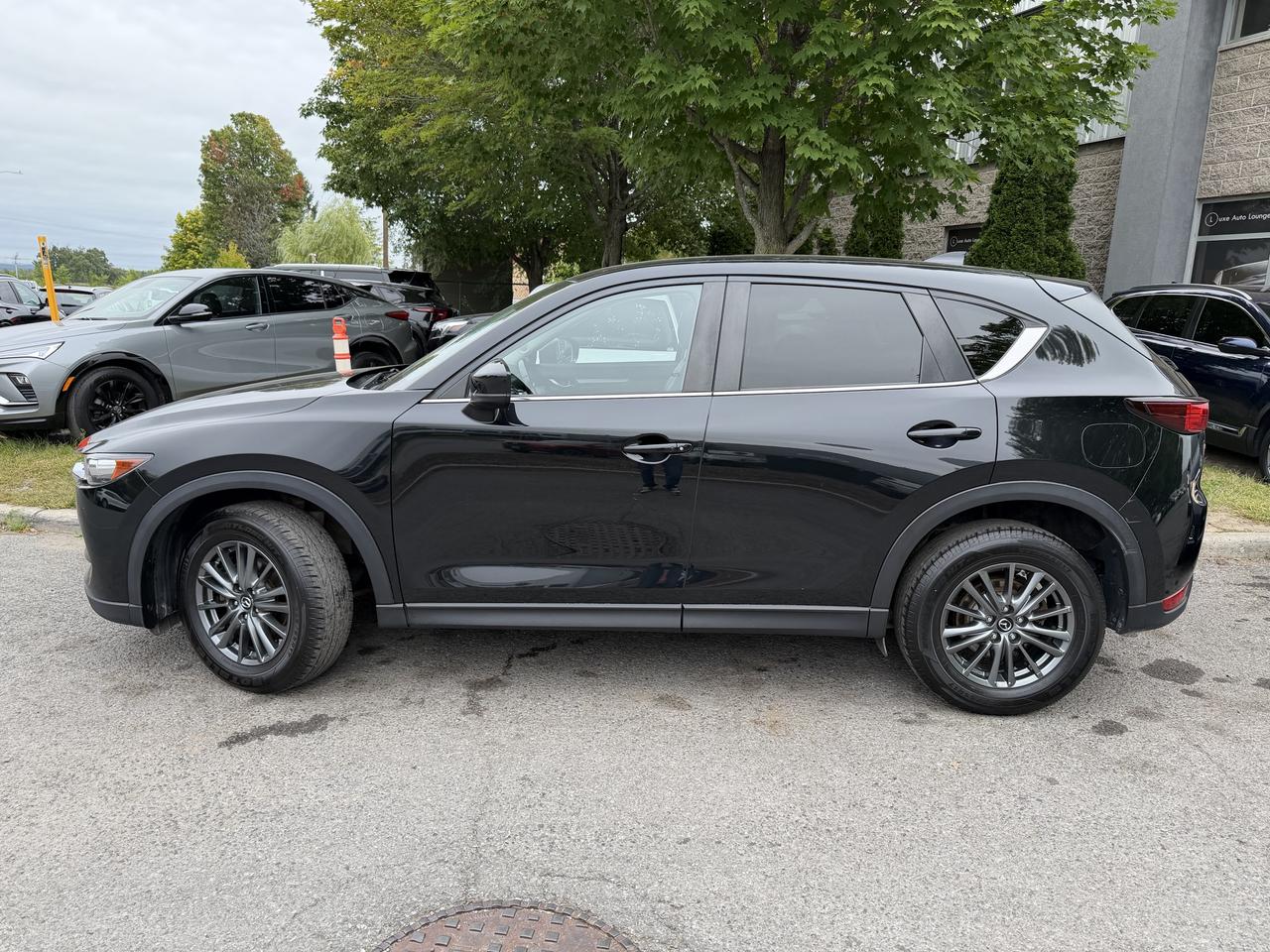 2017 Mazda CX-5 GS AWD, HEATED SEATS/STEERING WHEEL, BACK-UP CAM!! - Photo #3