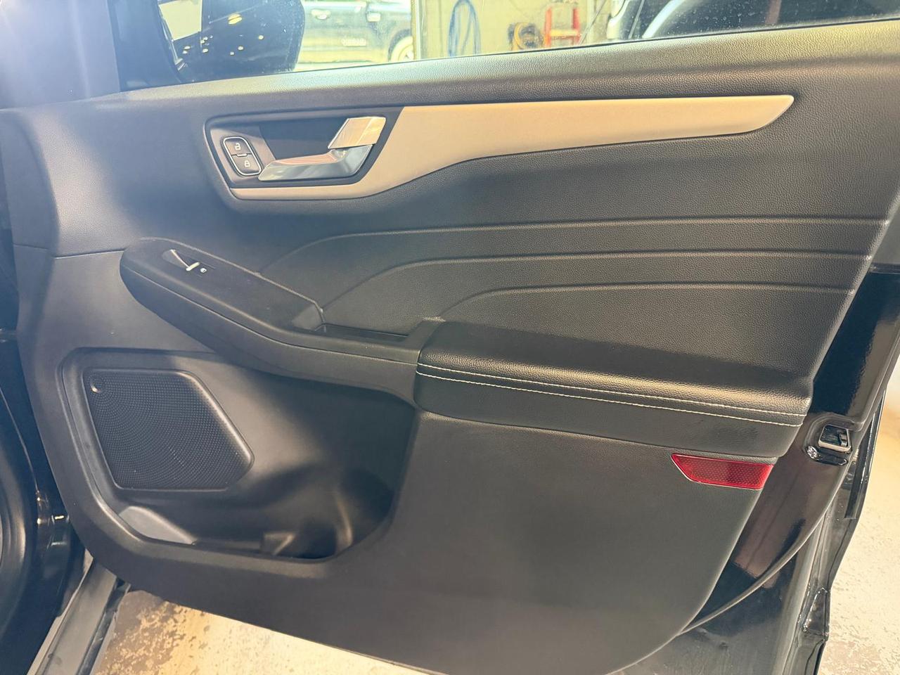 2022 Ford Escape SEL | AUTOMATIC | LEATHER Photo