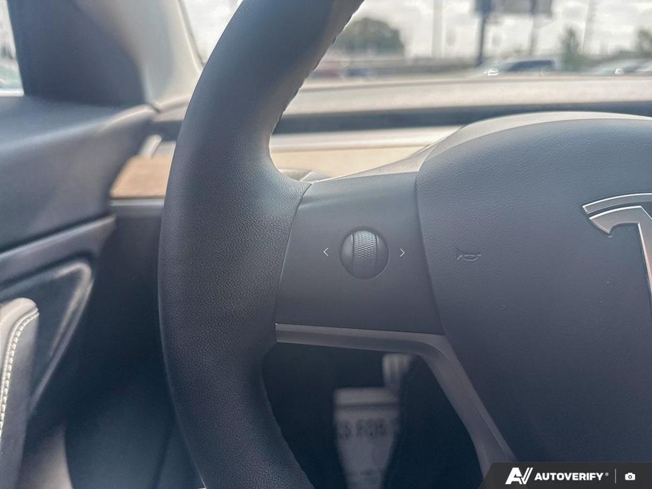 2020 Tesla Model 3 PERFORMANCE / NO ACCIDENTS / AWD / NAV / MOONROOF Photo