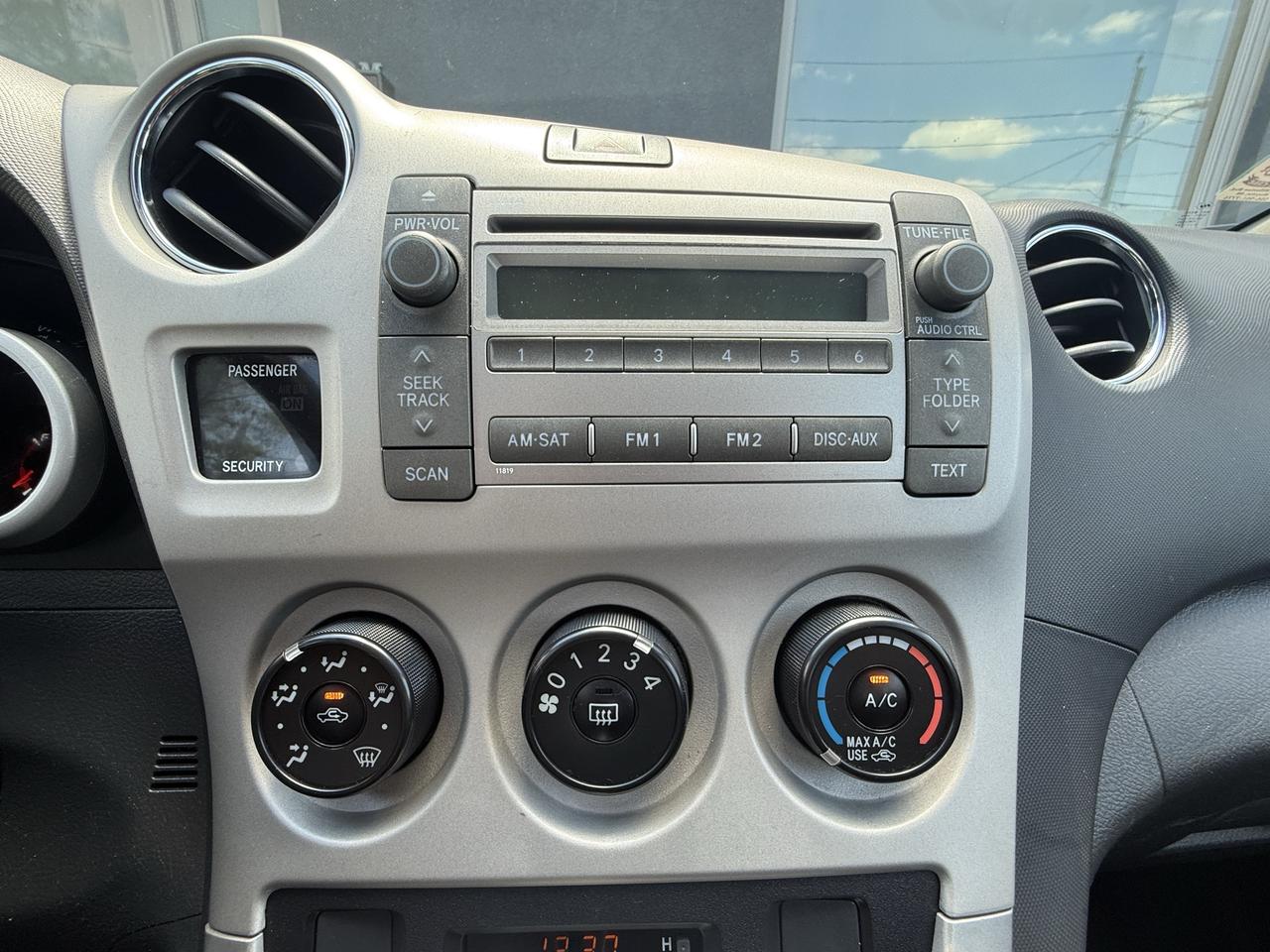 2010 Toyota Matrix XR Photo