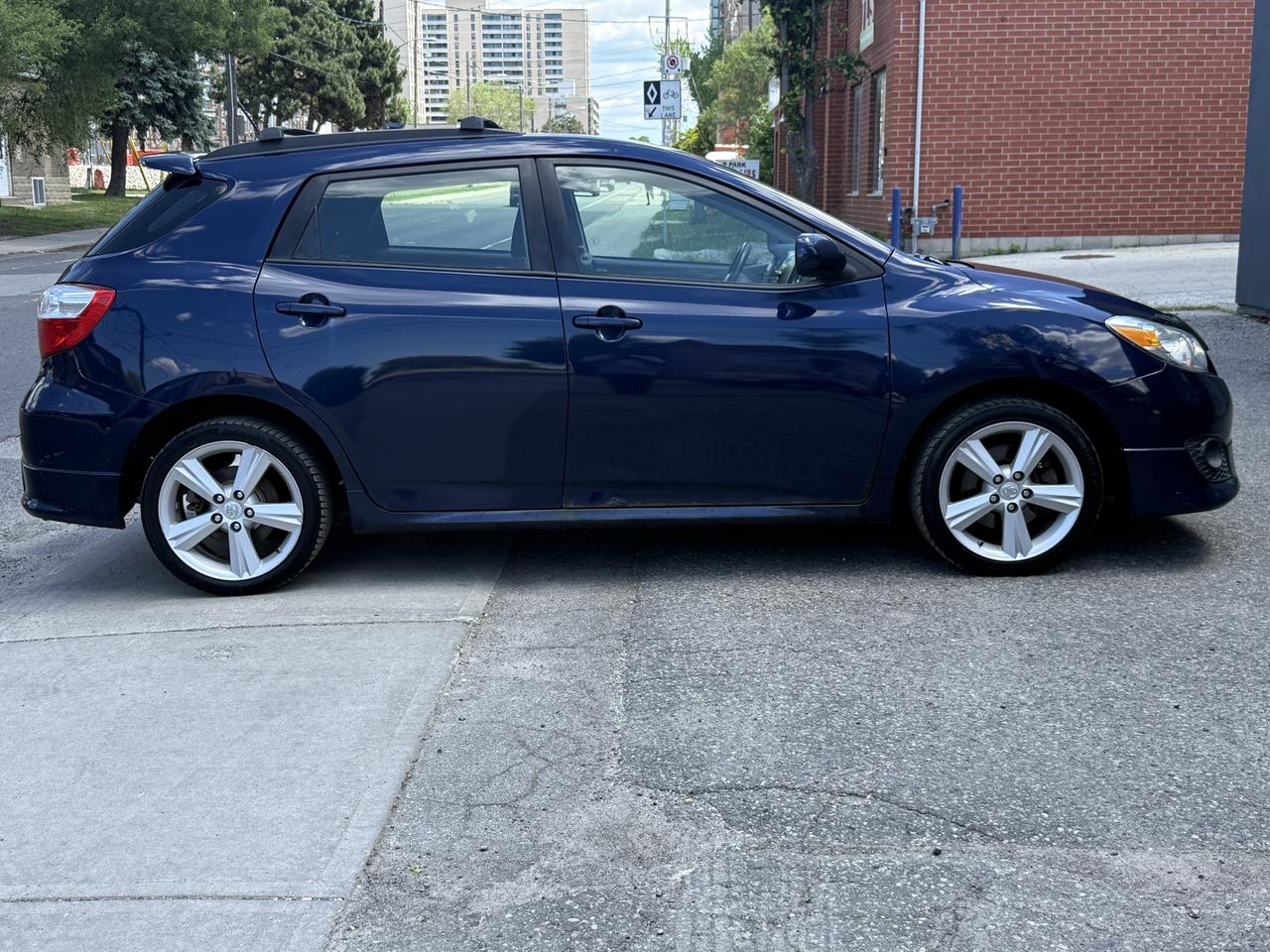 2010 Toyota Matrix XR Photo