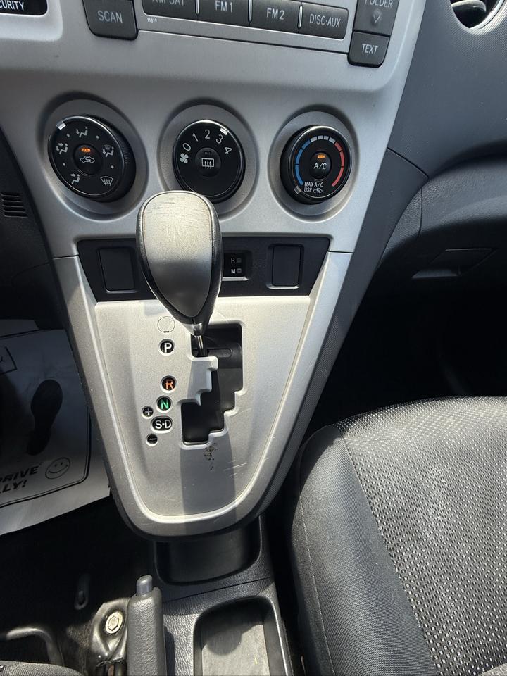 2010 Toyota Matrix XR Photo