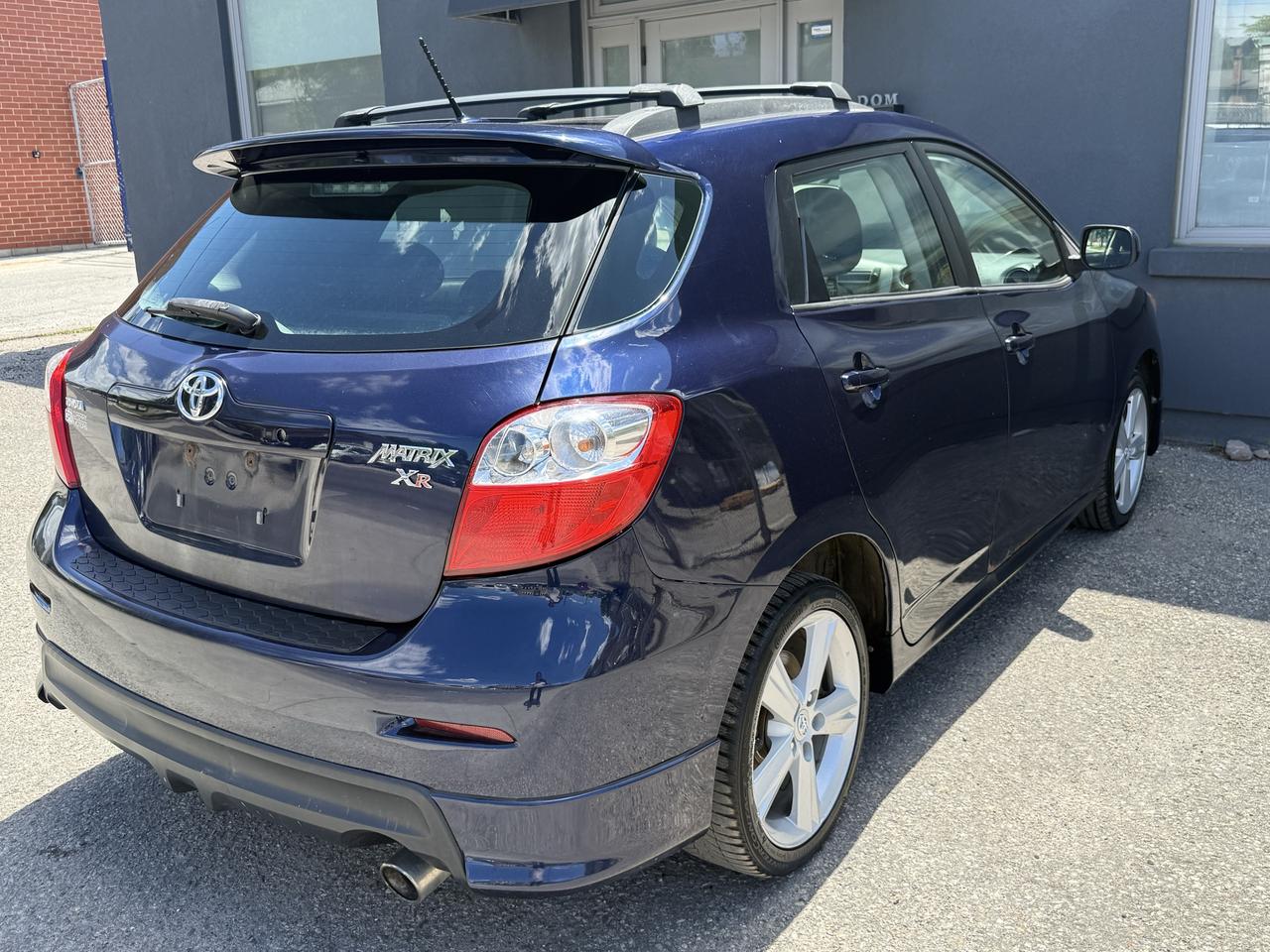 2010 Toyota Matrix XR Photo4