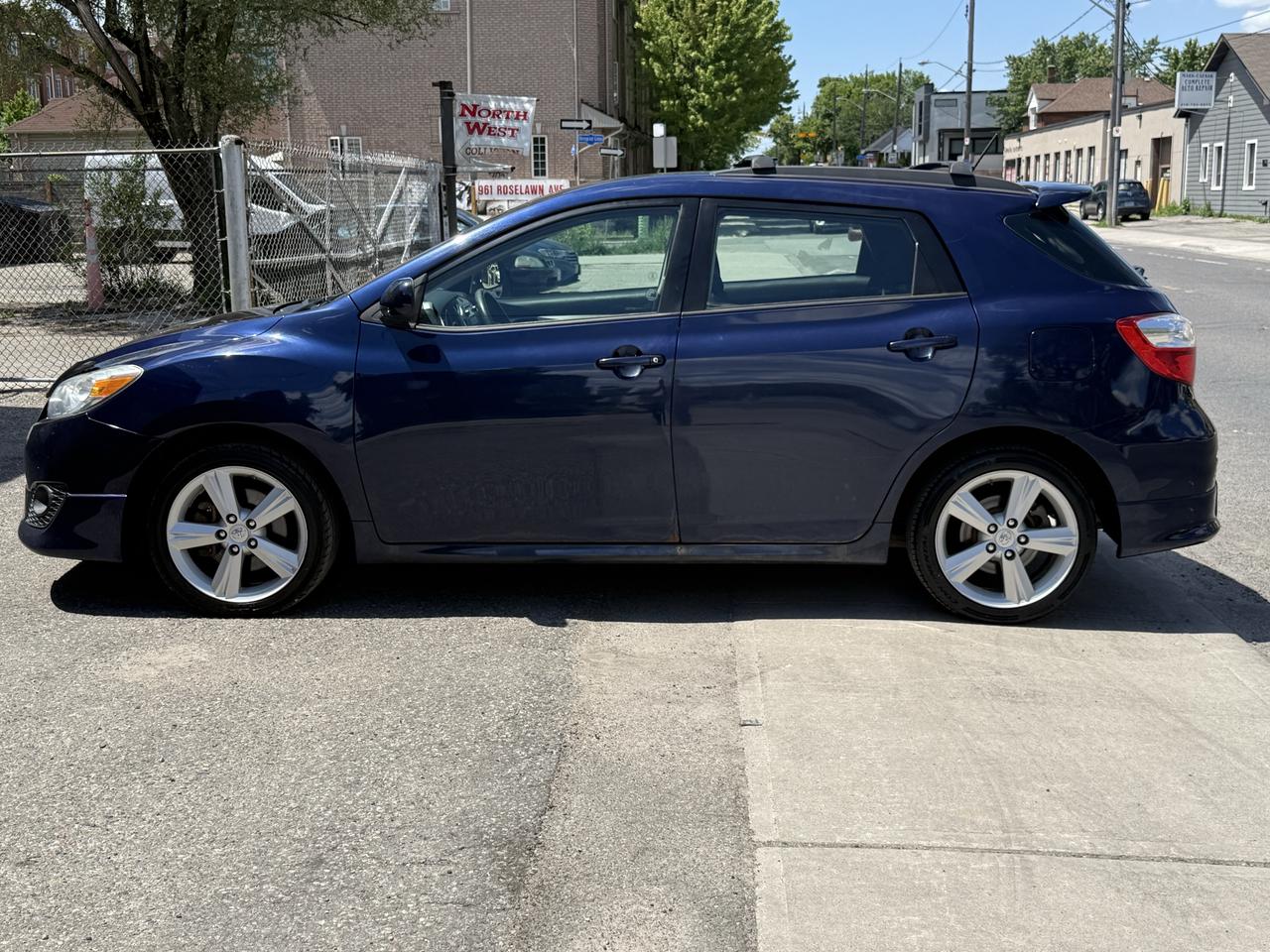 2010 Toyota Matrix XR Photo