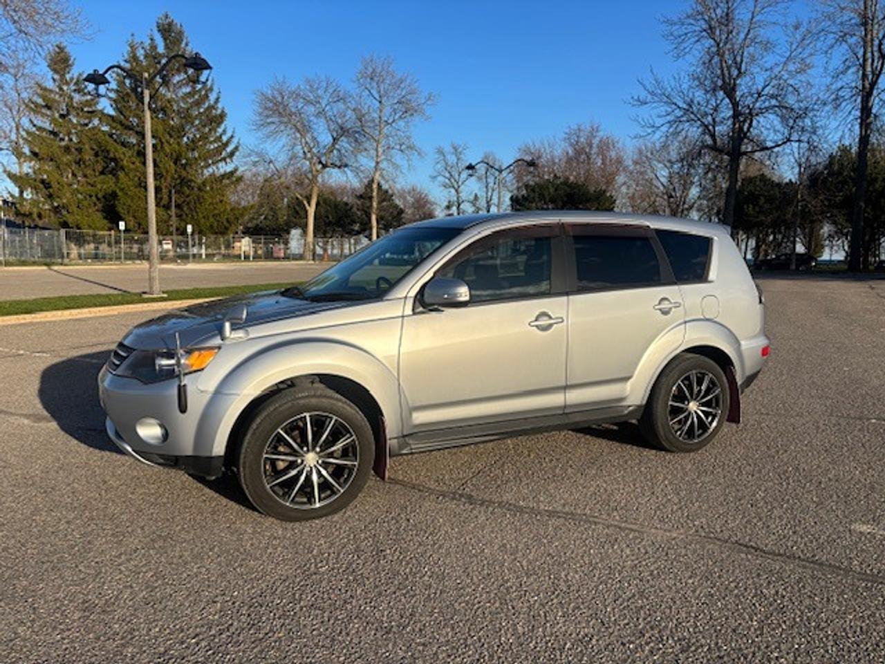 2010 Mitsubishi Outlander Right Hand Drive Photo
