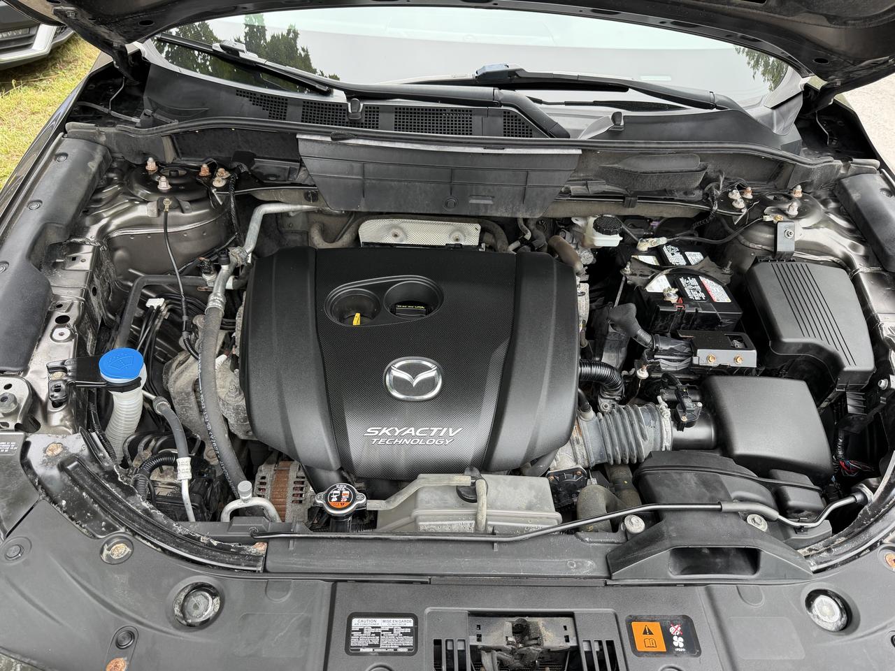 2018 Mazda CX-5 GS AWD, LEATHER, HEATED SEATS/WHEEL & MORE!!! Photo