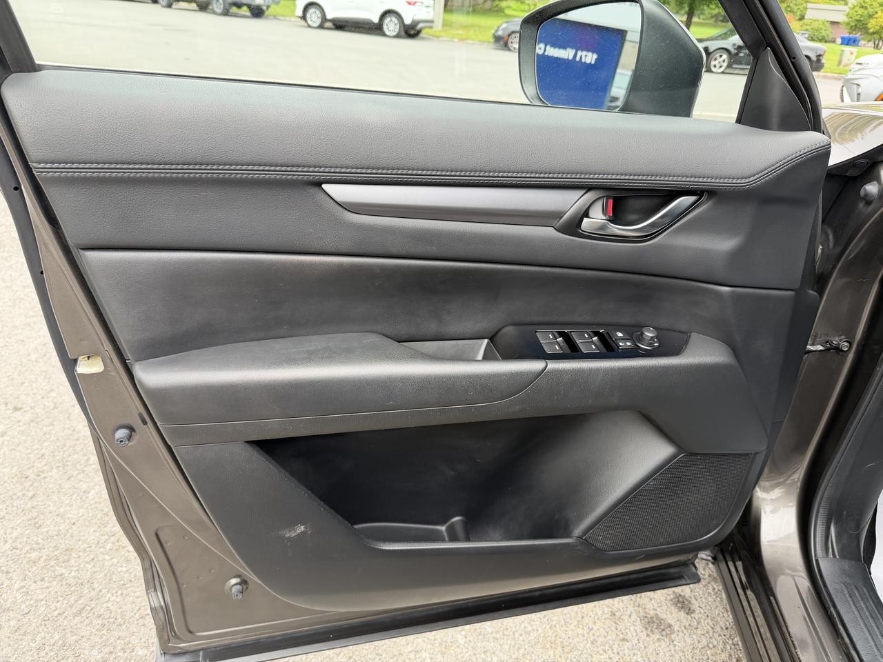 2018 Mazda CX-5 GS AWD, LEATHER, HEATED SEATS/WHEEL & MORE!!! - Photo #18