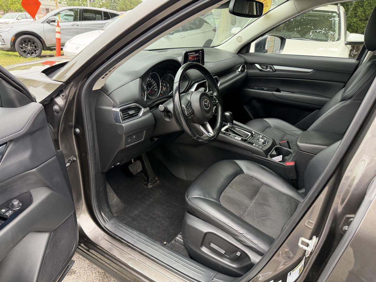 2018 Mazda CX-5 GS AWD, LEATHER, HEATED SEATS/WHEEL & MORE!!! - Photo #20