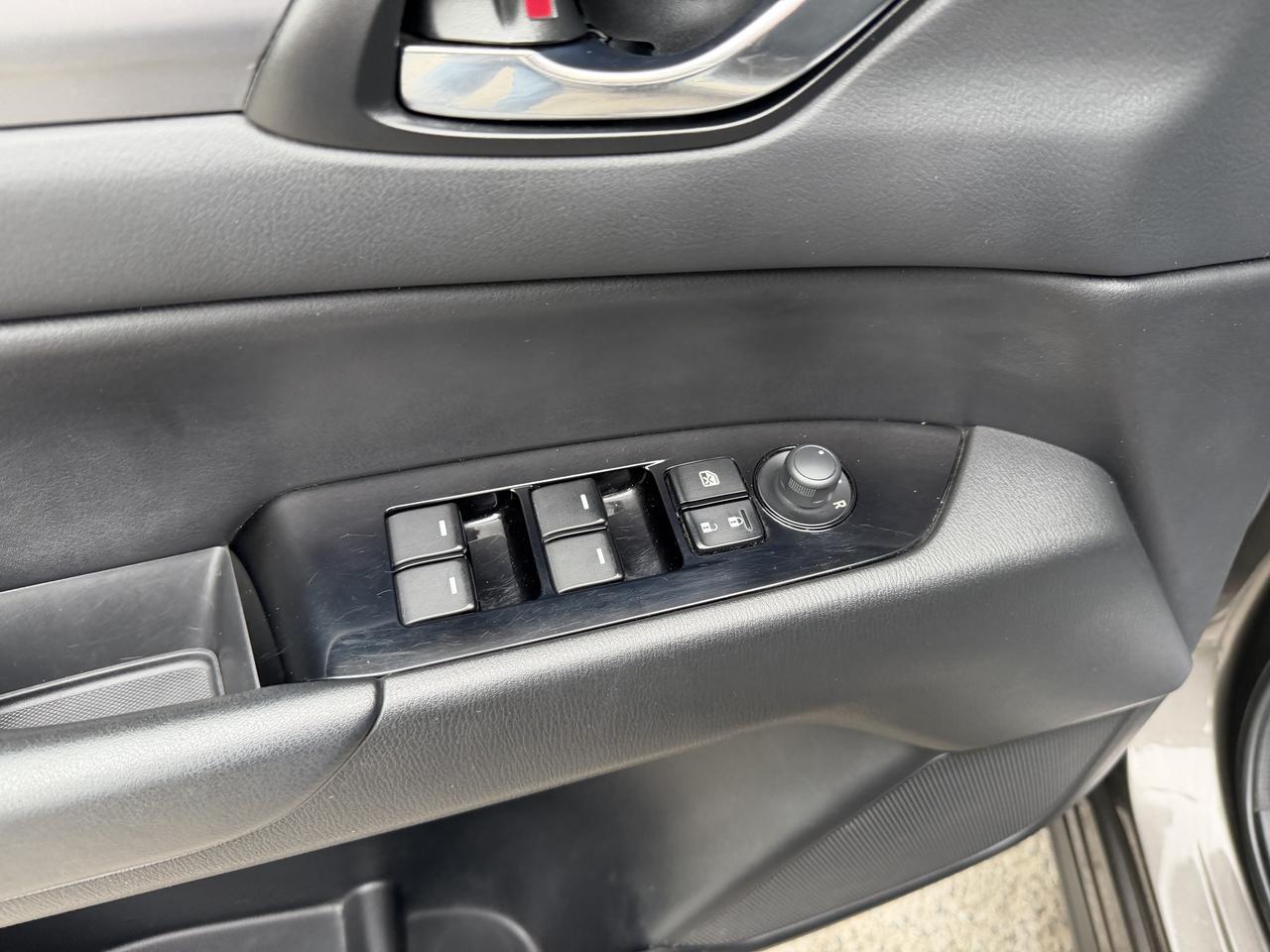 2018 Mazda CX-5 GS AWD, LEATHER, HEATED SEATS/WHEEL & MORE!!! - Photo #19