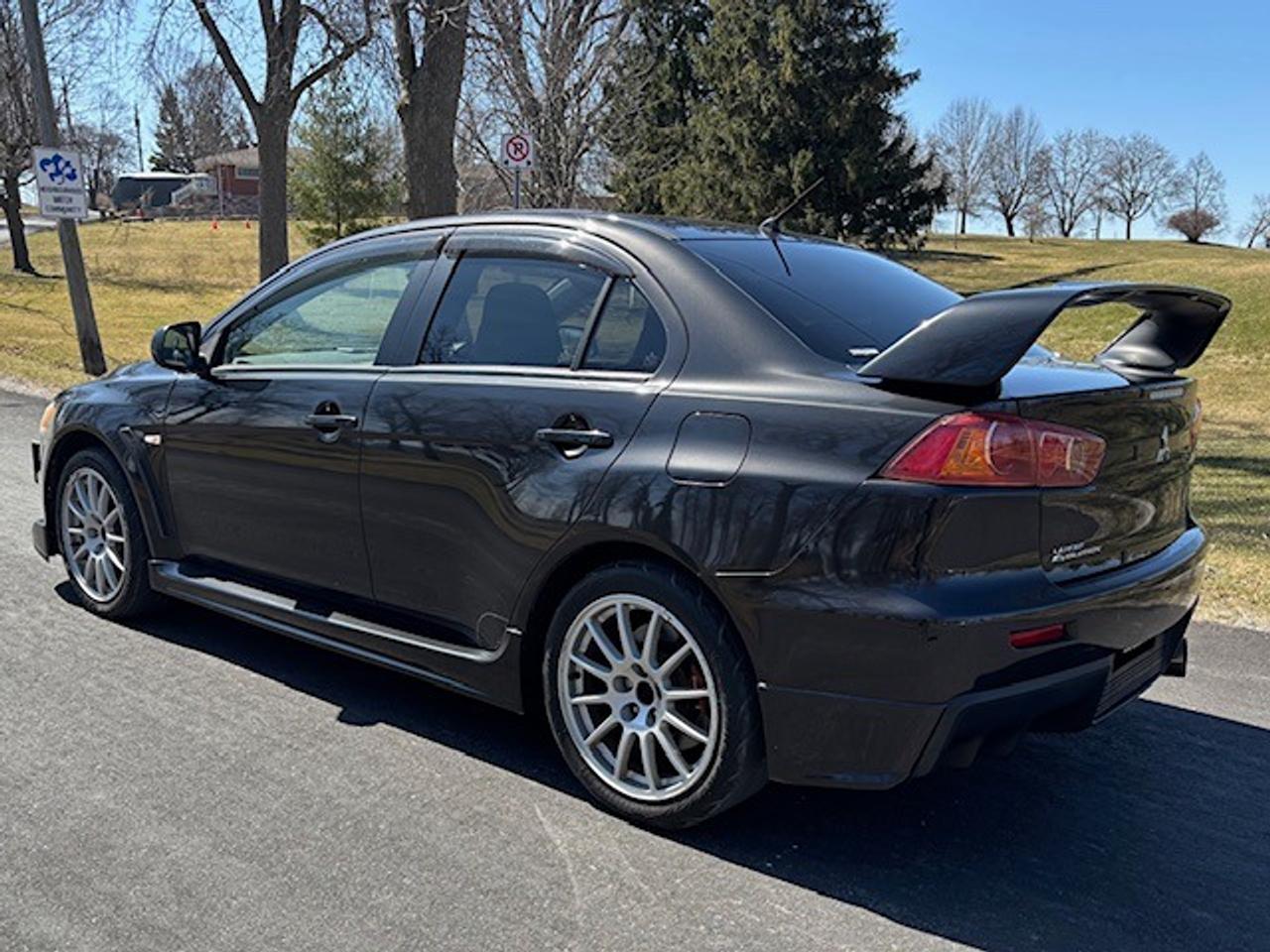 2005 Mitsubishi Lancer Evolution RHD Photo
