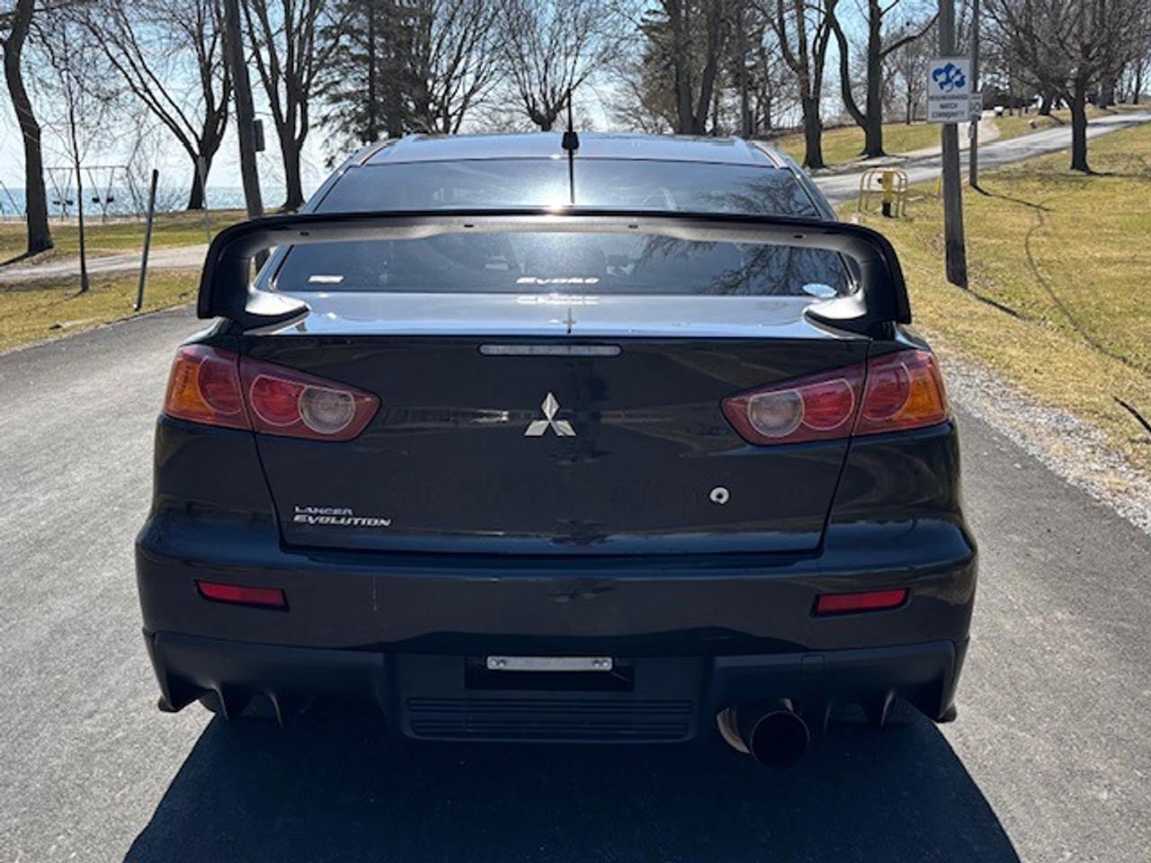 2005 Mitsubishi Lancer Evolution RHD Photo