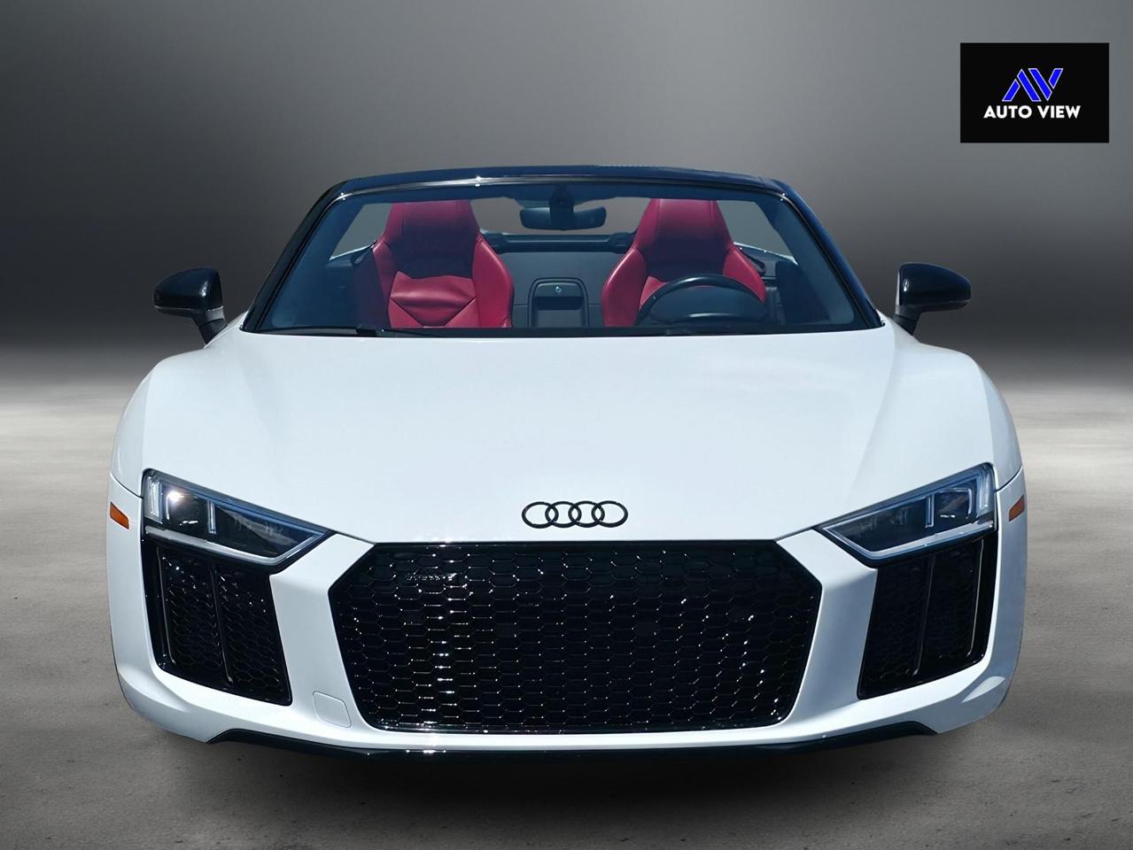 2017 Audi R8 Spyder *V10 & CONVERTIBLE* Photo