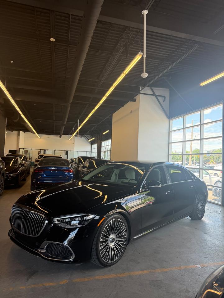 2021 Mercedes-Benz S-Class Maybach S 580 | NO ACCIDENT | CLEAN CARFAX | Photo