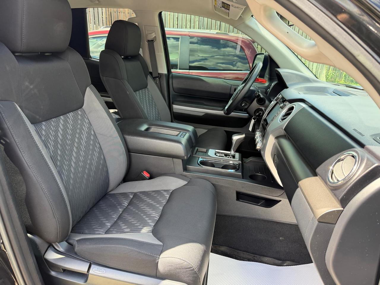 2018 Toyota Tundra 4x4 Double Cab 5.7L Photo