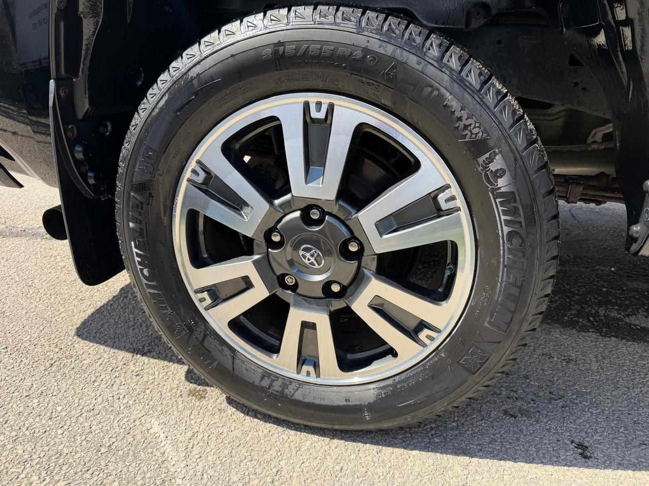 2018 Toyota Tundra 4x4 Double Cab 5.7L Photo