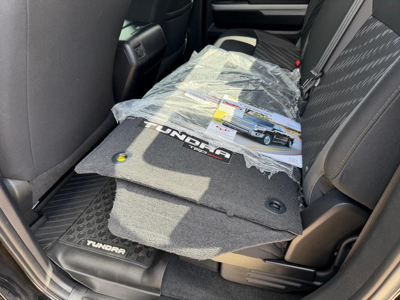 2018 Toyota Tundra 4x4 Double Cab 5.7L Photo